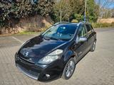 Renault Clio Grandtour Night & Day 1.2 16V 75 Eco2 N... - Renault Clio aus 2011: Night Day