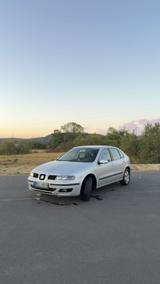 Seat Leon 1.6i * WENIG KM * HU/AU NEU * KL... - Seat aus 2004