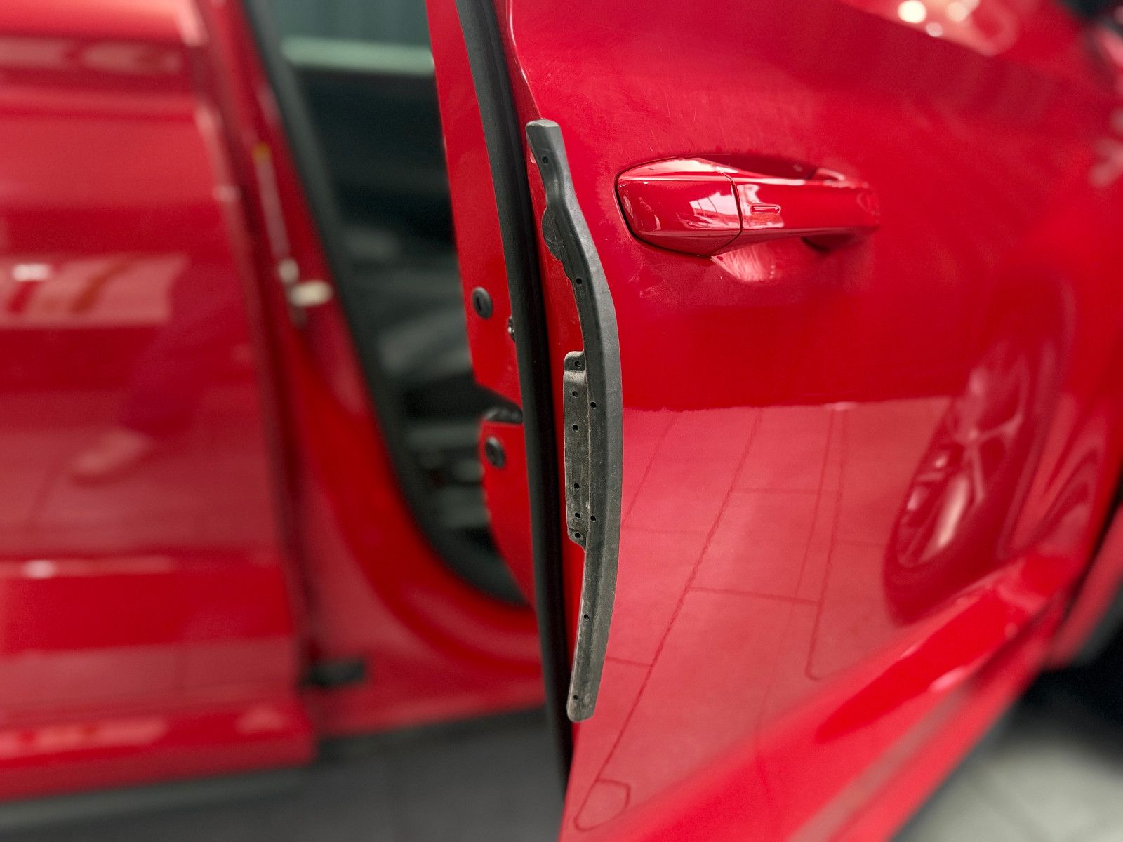 Fahrzeugabbildung SKODA Kodiaq Ambition 4x4|7-SITZER|CANTON|PANO|AHK