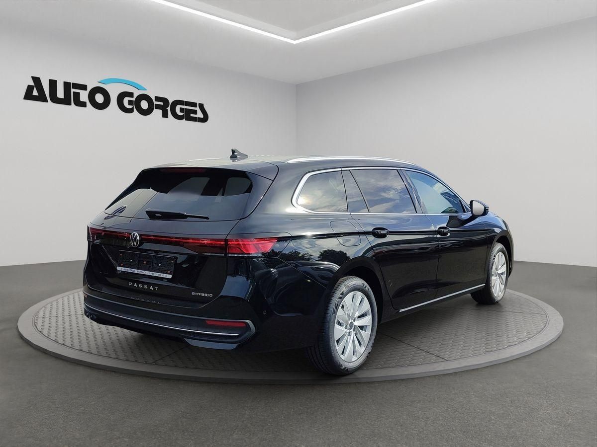 Volkswagen Passat - Bild 5