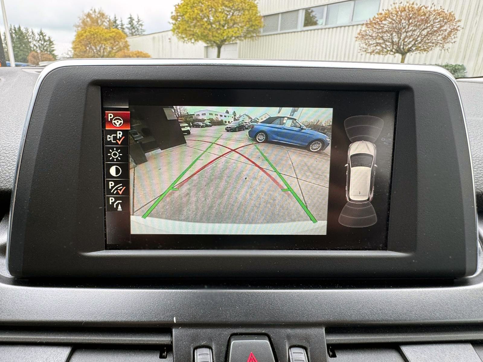 Fahrzeugabbildung BMW 218i Active Tourer Aut. Sport-Line LED KAM PANO