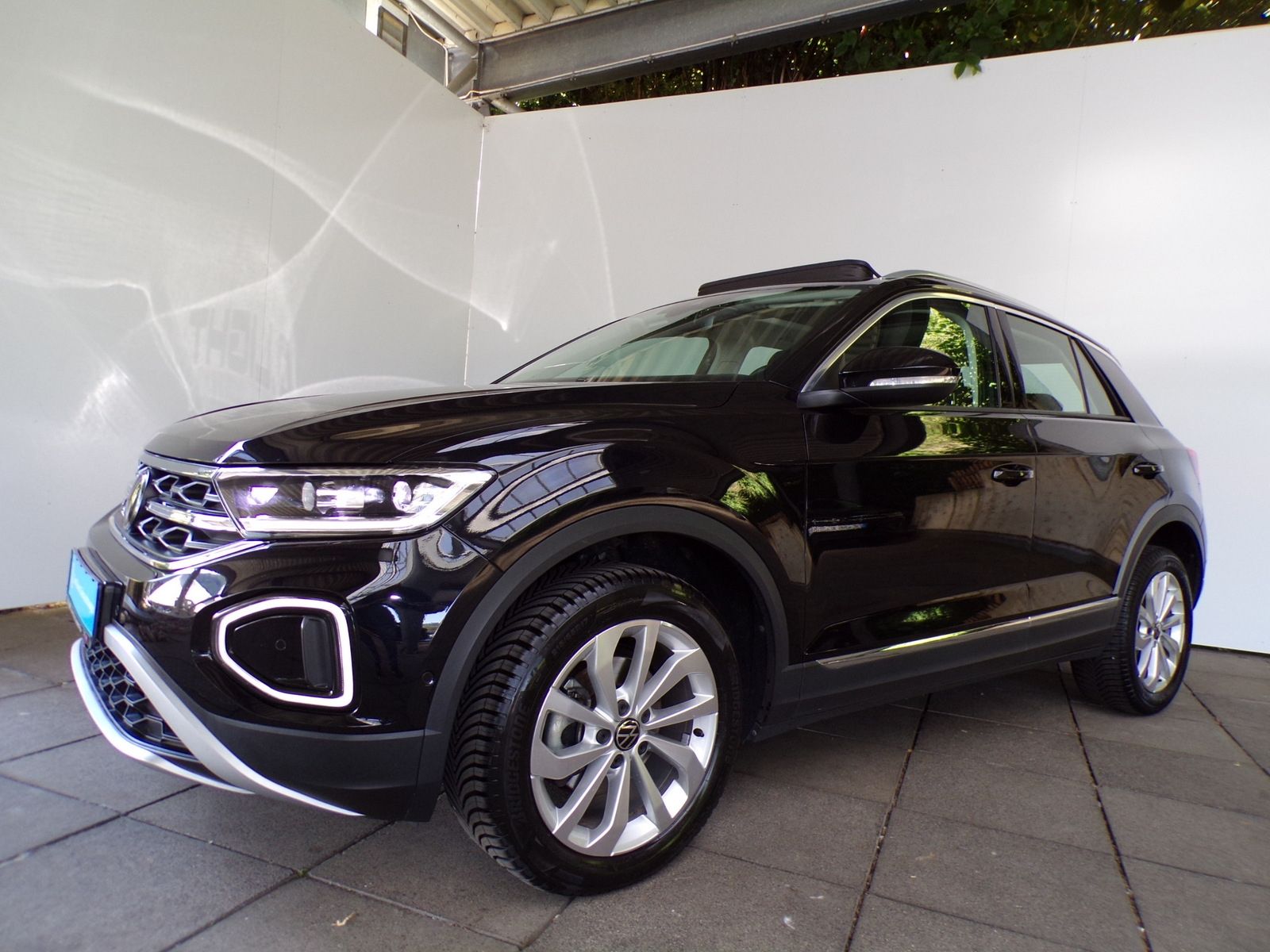 Volkswagen T-ROC 1.5 TSI DSG STYLE AHK PANO ALCANTARA foto 4