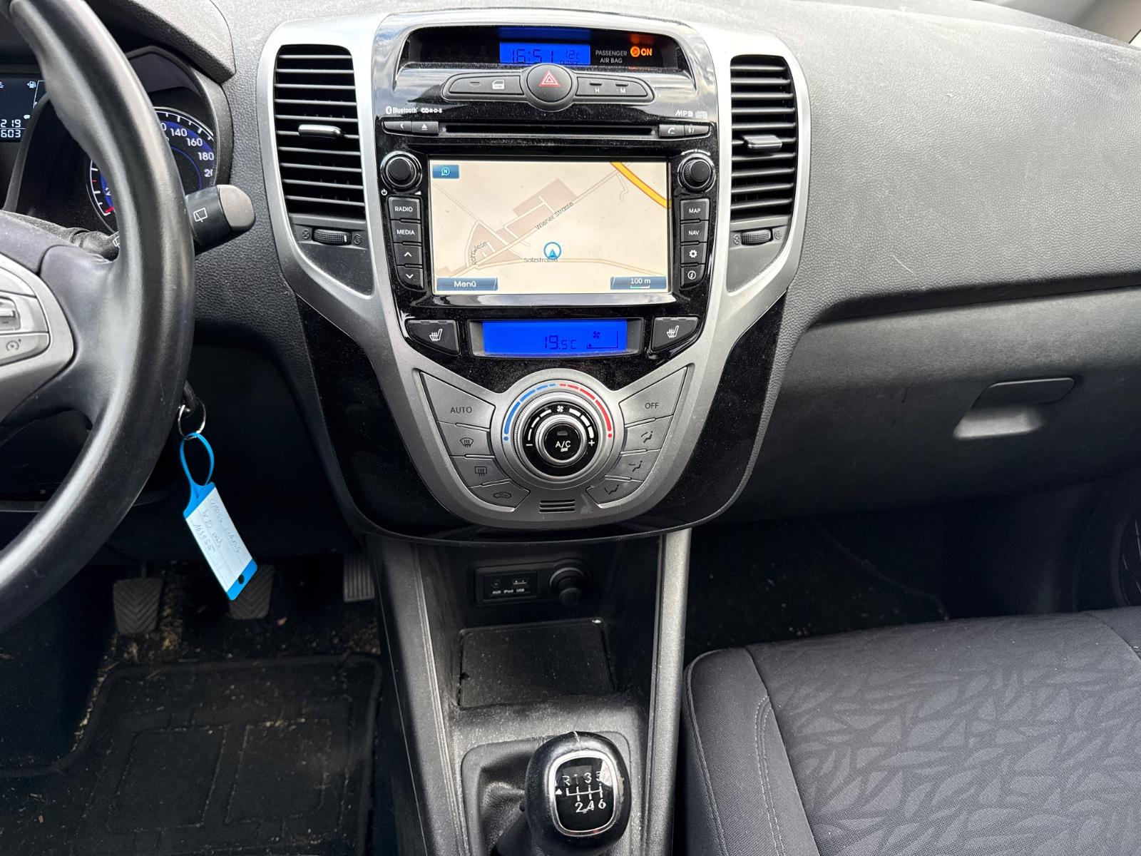 Hyundai ix20 2014 — photo 20