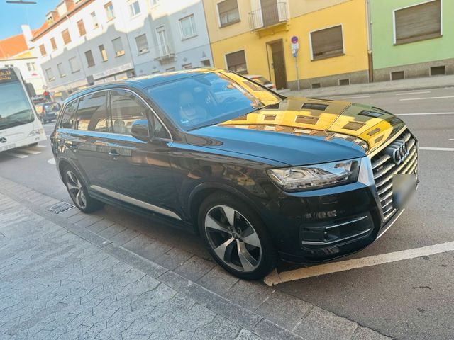 AUDI Audi Q7 /7 Sitzplätze
