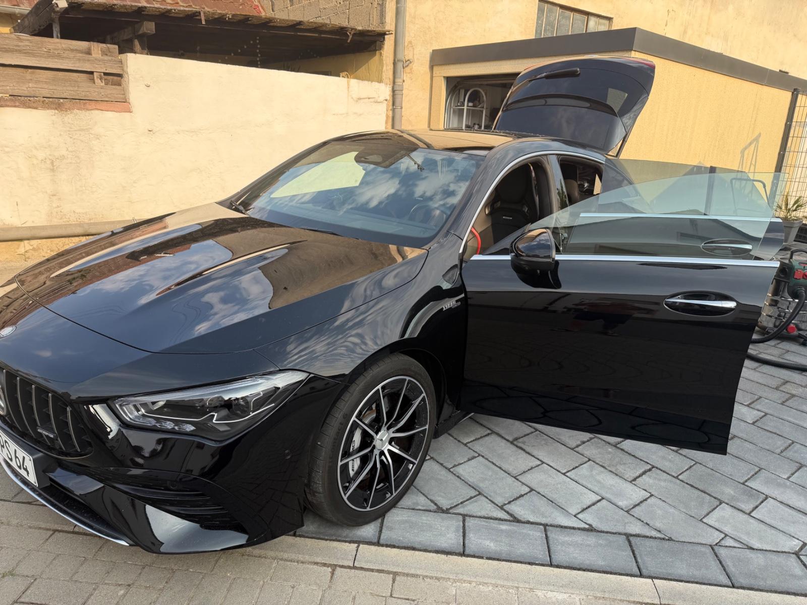 Mercedes-Benz CLA 35 AMG Shooting Break 