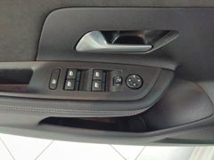 Fahrzeugabbildung Opel Mokka Ultimate 1.2 T AT8, Navi Pro, Tot-Winkel