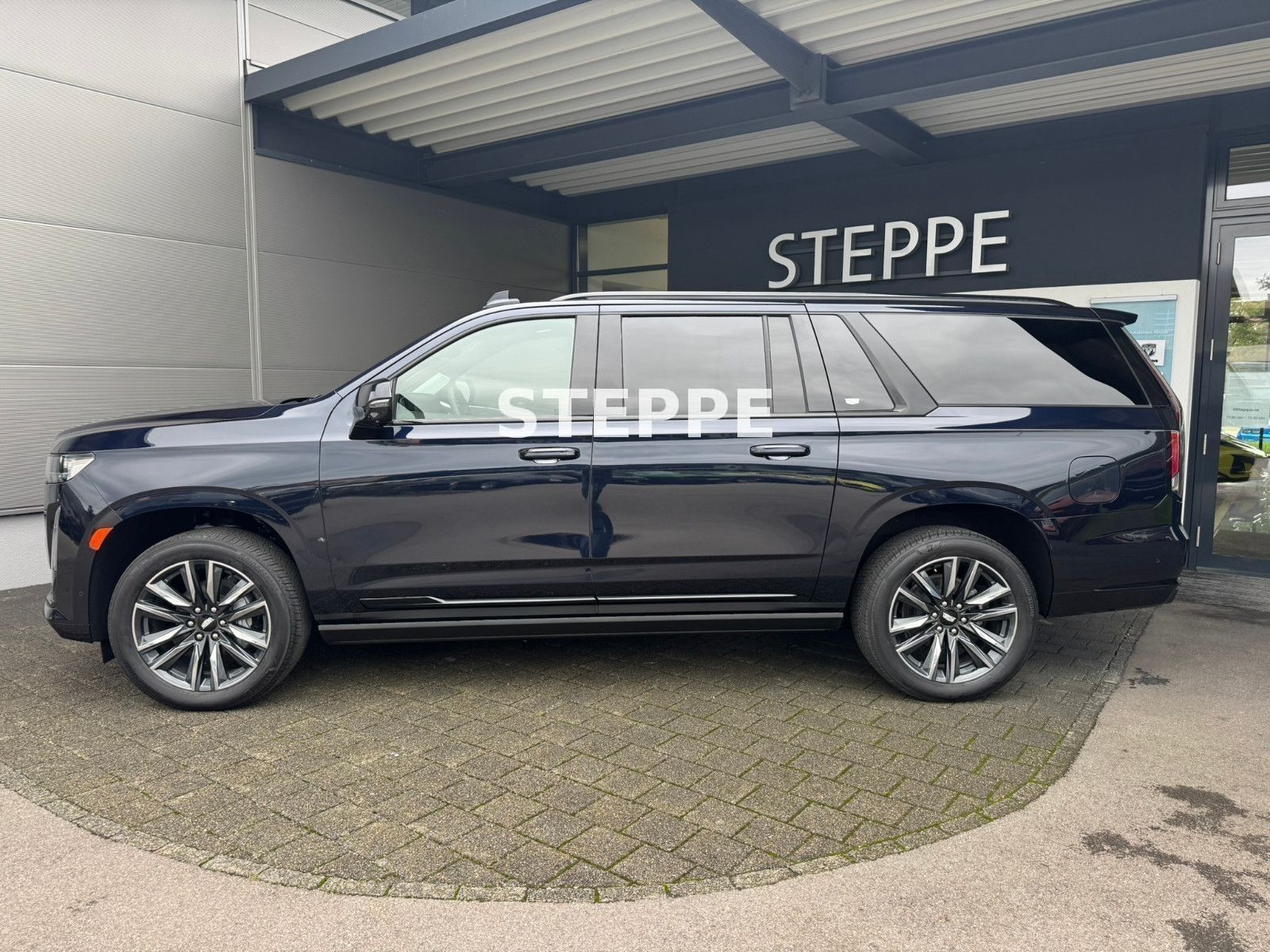 Cadillac Escalade 6.2 V8 ESV Sport Platinum EU-Navi AHK