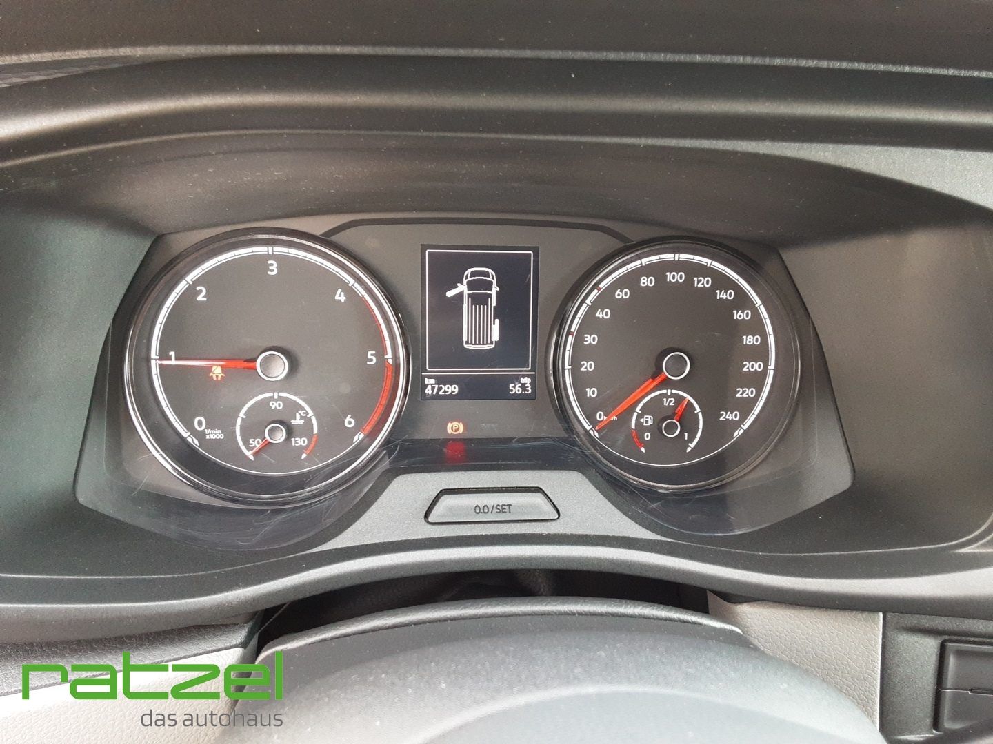 Fahrzeugabbildung Volkswagen T6.1 Kombi KR 2.0 TDI 9-Sitzer Anhängerkupplung
