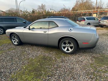 Dodge Challenger SXT 3,6 2015 unfallfrei Leder Top