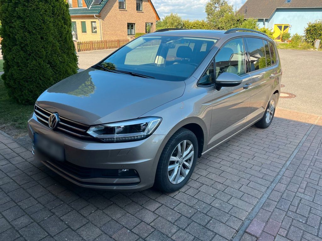 Image of Volkswagen Touran
