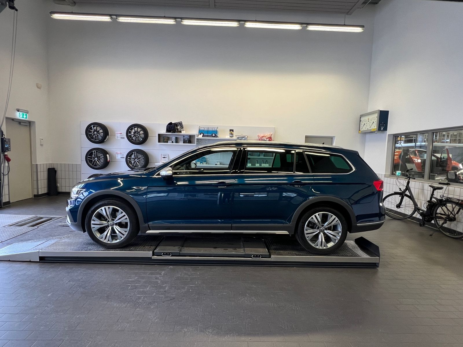 Fahrzeugabbildung Volkswagen Passat Alltrack Variant 2.0 TDI DSG 4MOTION *AHK