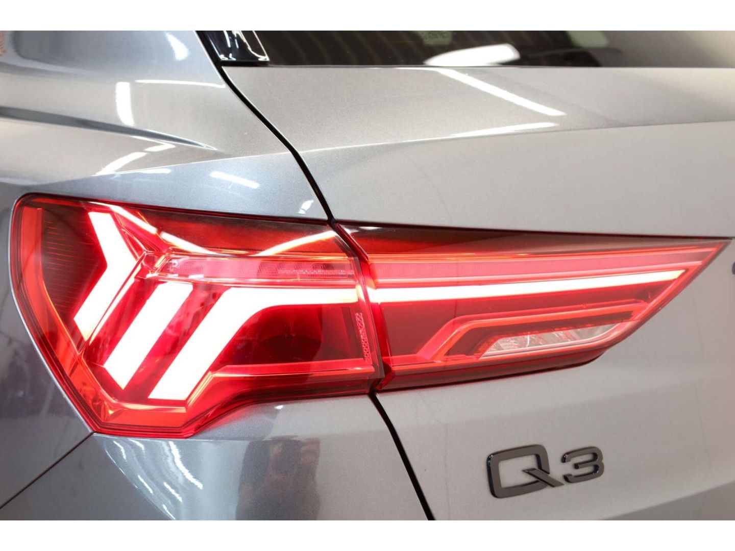 Audi Q3 45 TFSI e S line AHK/Pano/Matrix/NAV/Sonos foto 22