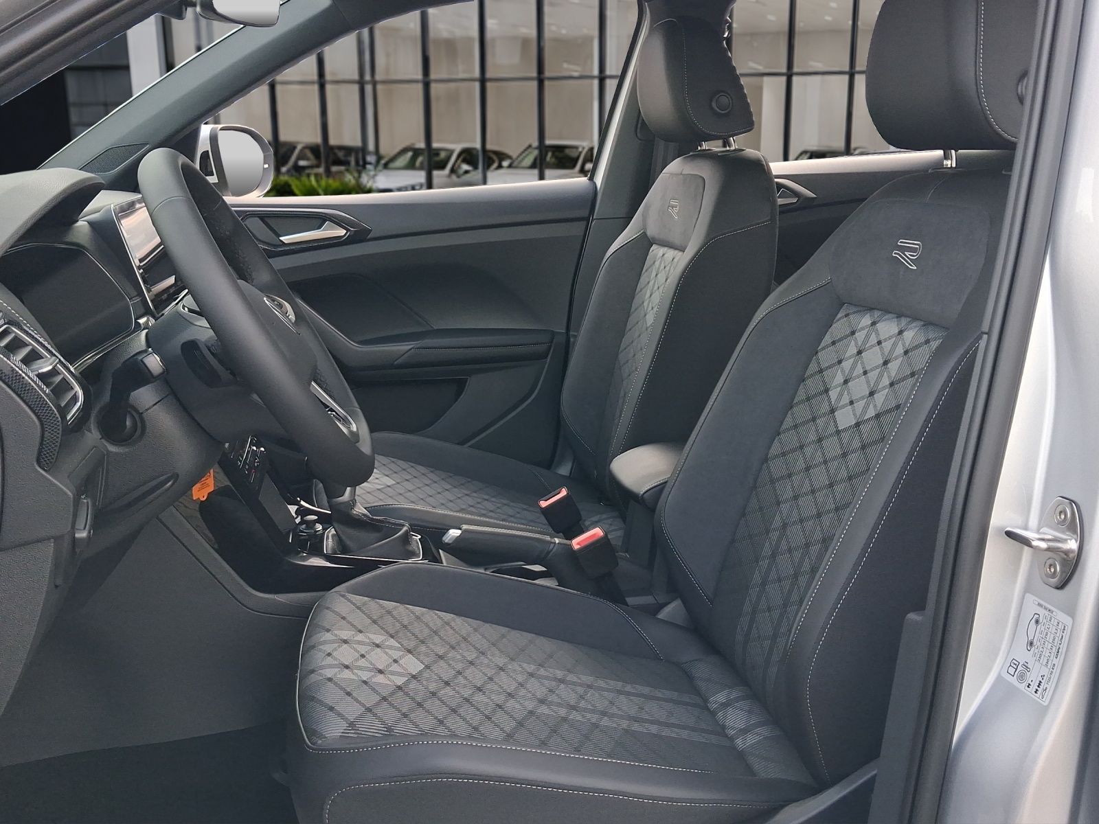 Volkswagen T-Cross - Bild 6