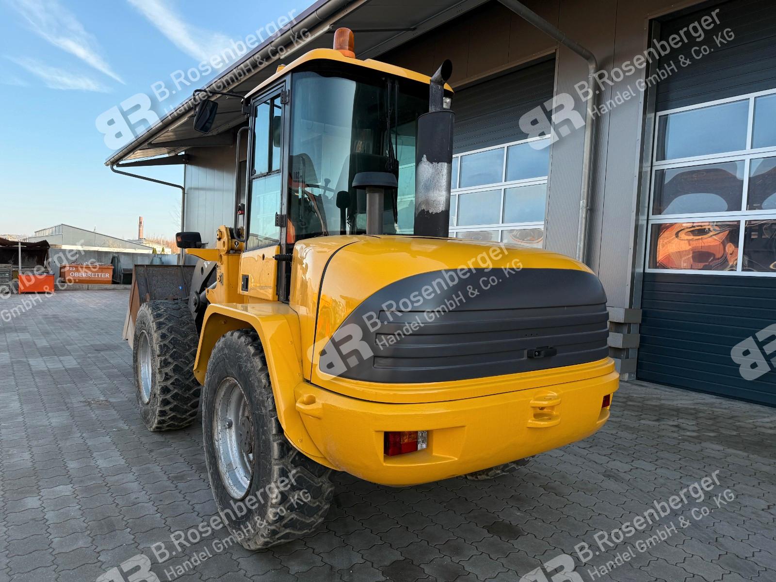 Volvo L40B Radlader / Bj 2011 / nur 3618h