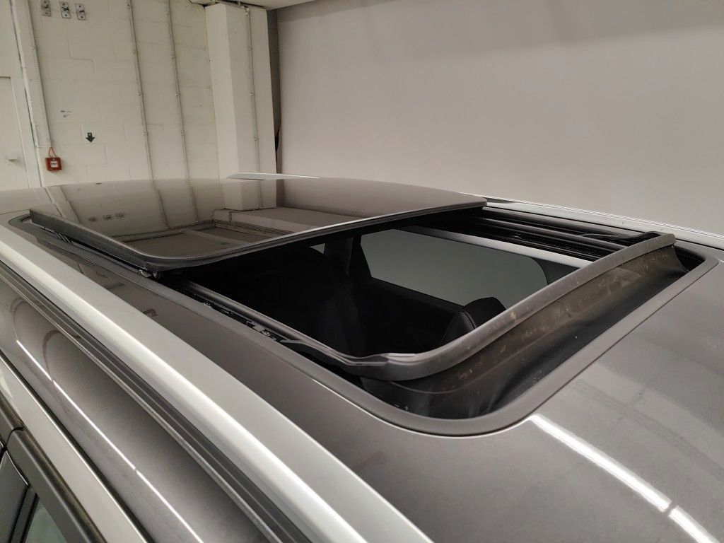 Fahrzeugabbildung Peugeot 5008 Allure 1.2T NAVI/SHZ/PANO/LED/PDC+CAM