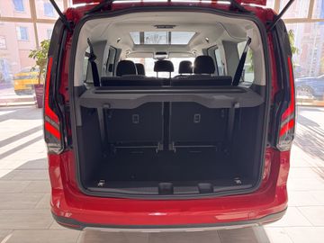 Ford Grand Tourneo Connect Active