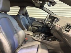 Fahrzeugabbildung BMW 218i Gran Coupé M Sport --DrivingAssist/ACC/18LM