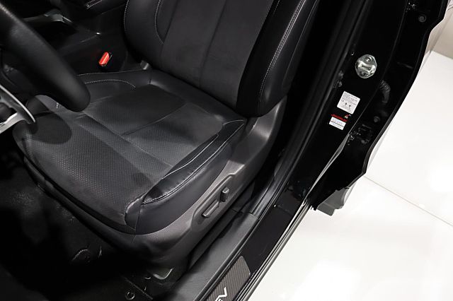 Eclipse Cross Plus SELECT Black Hybrid 4WD KAMER