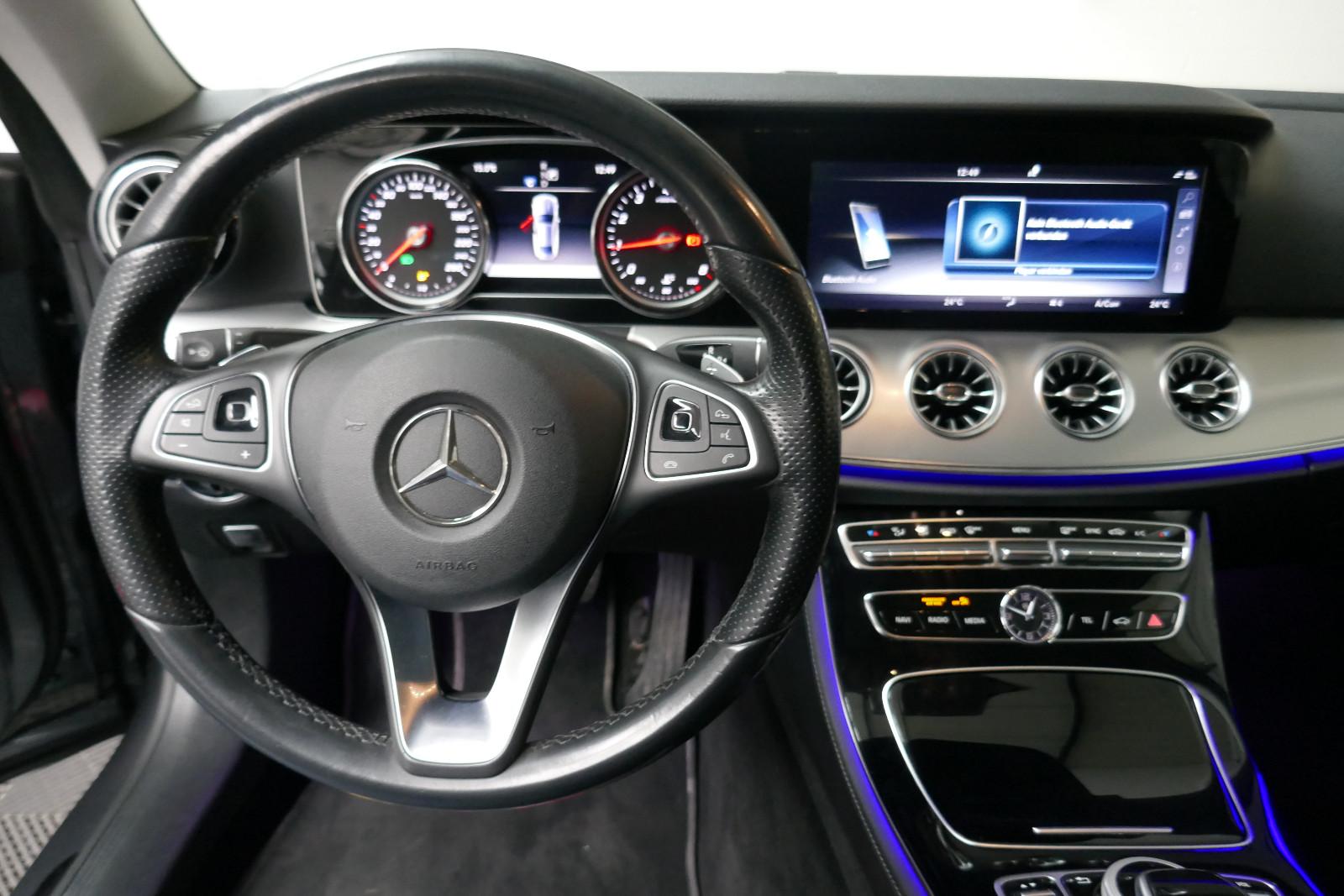 Mercedes-Benz E 300 E Coupe TOP ZUSTAND*LEDER*SD*NAVI*KAMERA