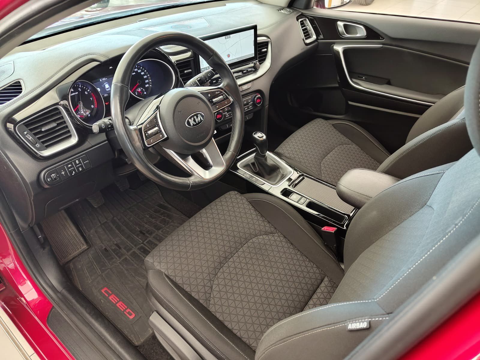 KIA cee'd Ceed 1.4 T-GDI Spirit Navi JBL Kamera – Bild 37