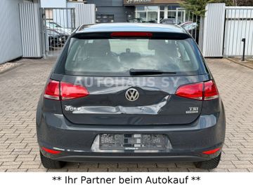 Volkswagen Golf - 8