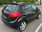 Kia Venga 1.6 CRDi Pano Sitzheizung Kamera TÜV 04/27 - Kia Venga mit Diesel-Antrieb