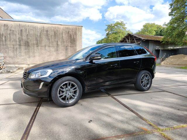 Volvo XC60 D4 , Polestar, Standheizung, AHK, Niveaure