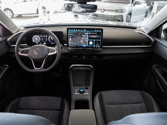 T-Roc Style eTSI DSG IQ Drive + Light GJR AHK Na