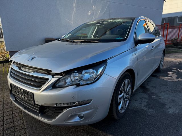 Peugeot 308 SW Style Panorma Kamara LED PDC Euro6