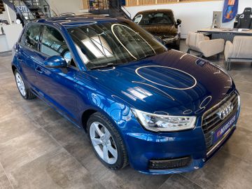 Audi A1 Sportback sport Aut.*1.HAND*BI-XENON*NAVI*PDC