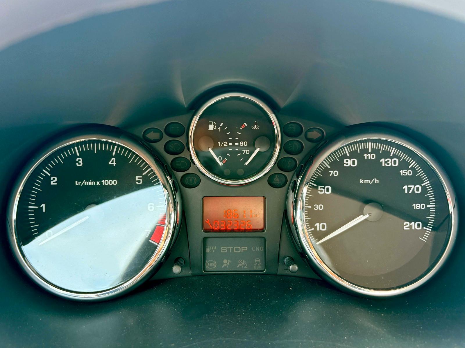 Peugeot 206 + Klima Allwetter 4 Zylinder Sparsam