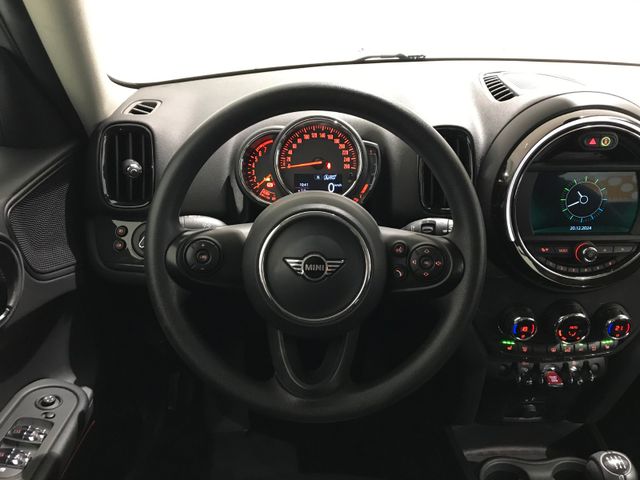 MINI Cooper Countryman 1.5 BLUET KLIMA NAVI PDC SHZ