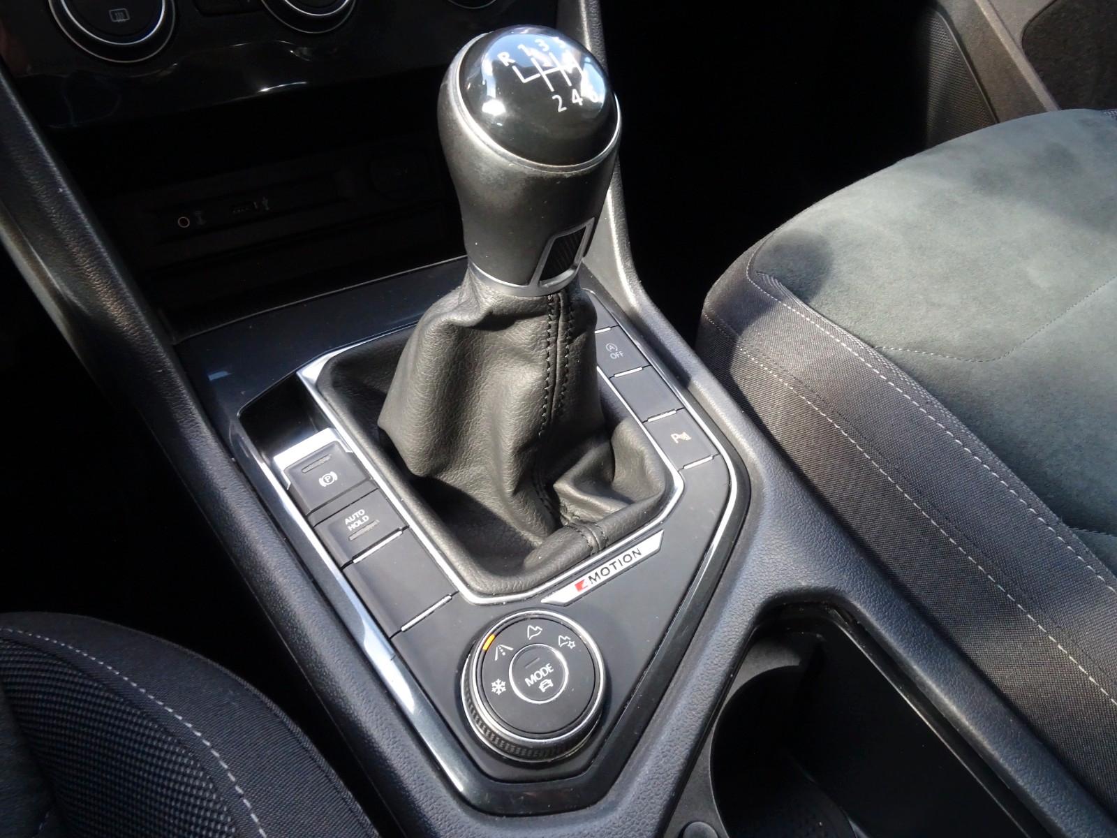 Volkswagen Tiguan Highline 4Motion LED NAVI PANO PDC ACC