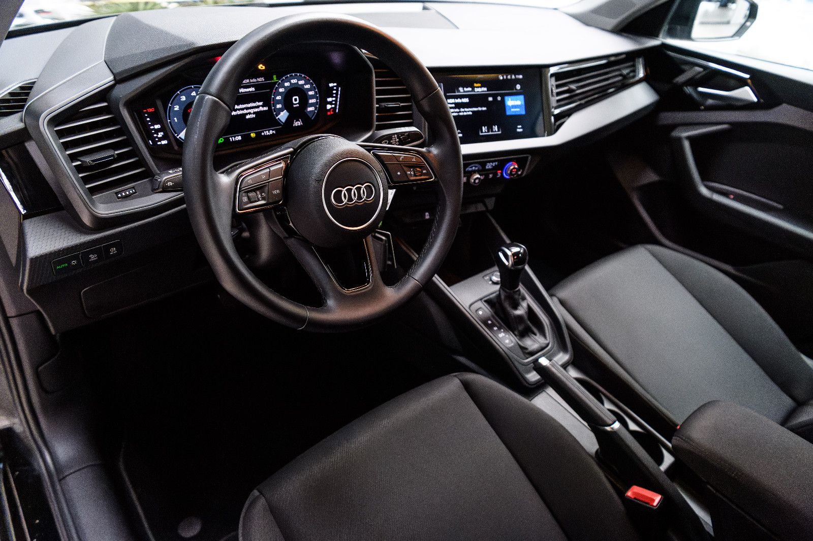 Fahrzeugabbildung Audi A1 Sportback 25 TFSI basis