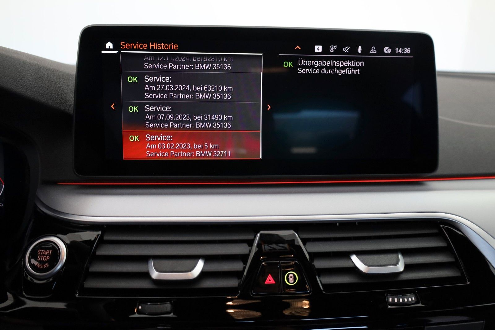 Fahrzeugabbildung BMW 530 d xDrive Lim. Leder,Navi,LED,Kamera,HUD,+WR