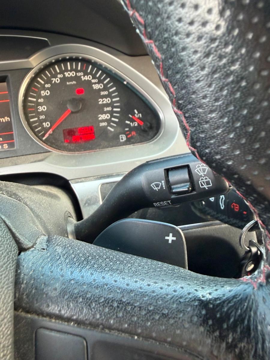 Audi A6 2006 — photo 12