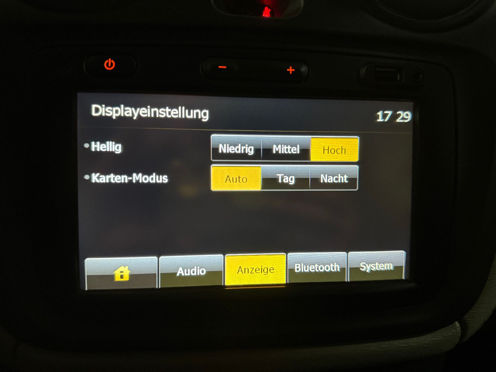 Fahrzeugabbildung Dacia Dokker Express Ambiance 1.6 LPG GAS NAVI AHK SHZ