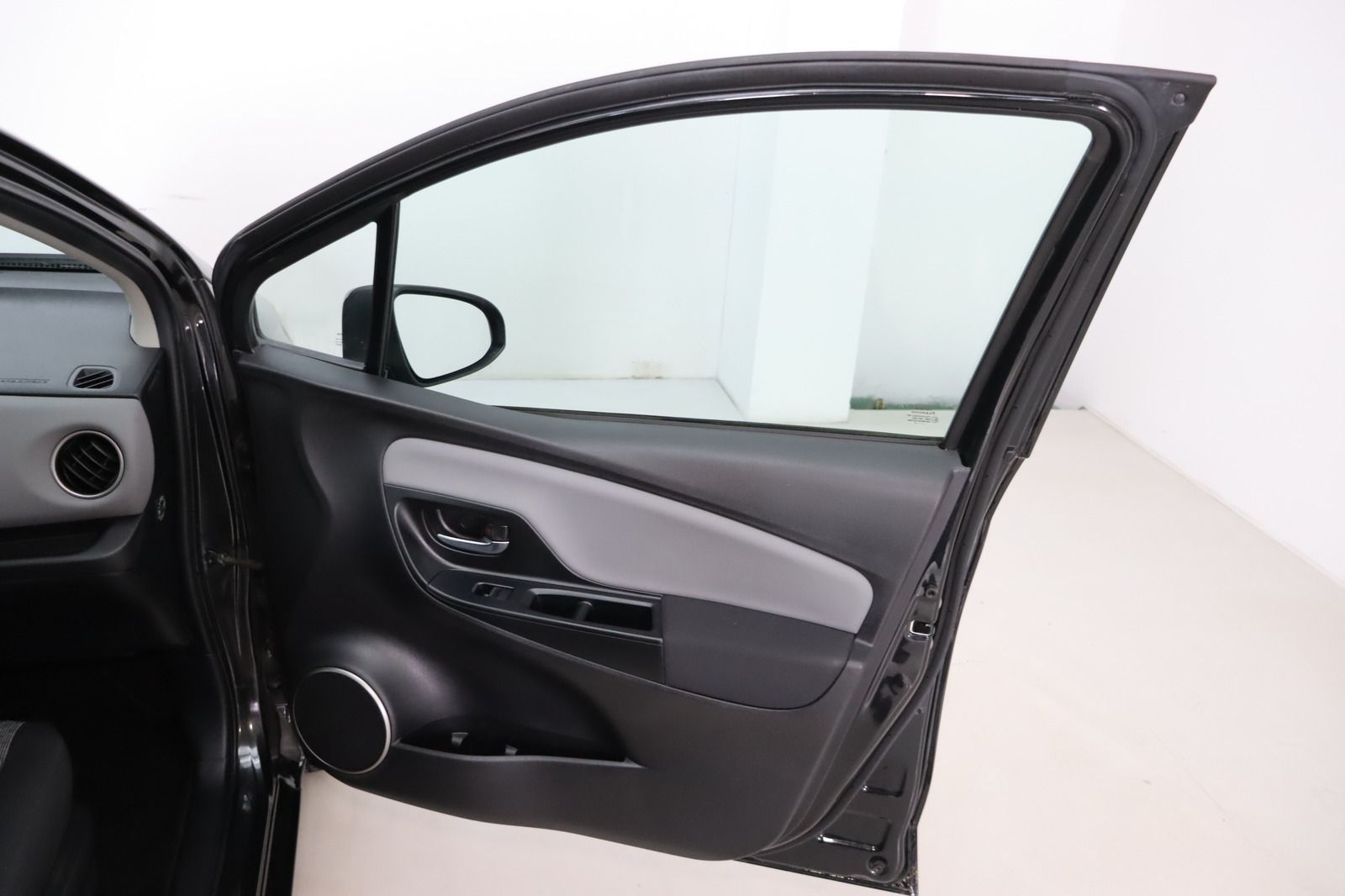 Fahrzeugabbildung Toyota Yaris * RFK * Sitzhzg. * Bluetooth Comfort