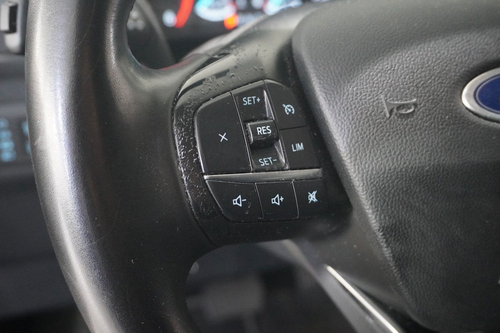 Fahrzeugabbildung Ford Kuga 1.5D COOL & CONN. NAVI/LED/SHZ/TEMP./NEBEL