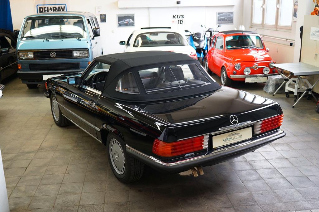 Mercedes-Benz SL 560