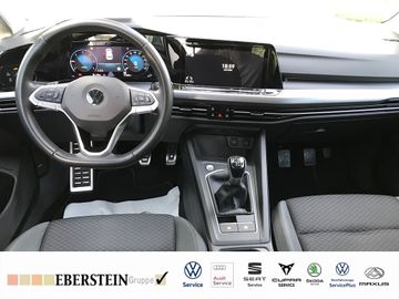 Volkswagen Golf VIII Active 2,0 TDI Navi LED ACC RFK