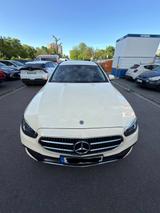 Mercedes-Benz E 220 d T Autom. -