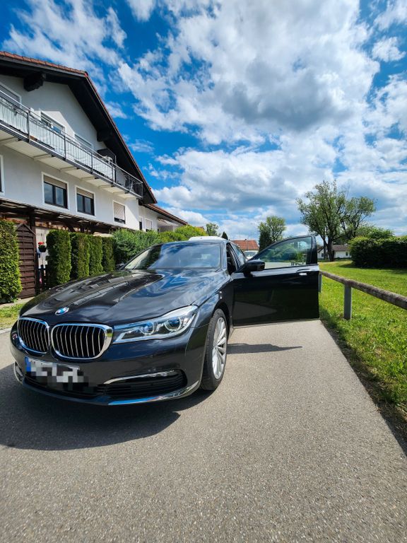 BMW 750