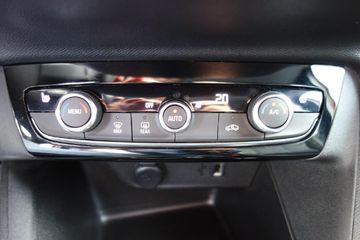 Bild 14 Opel Corsa F e Elegance