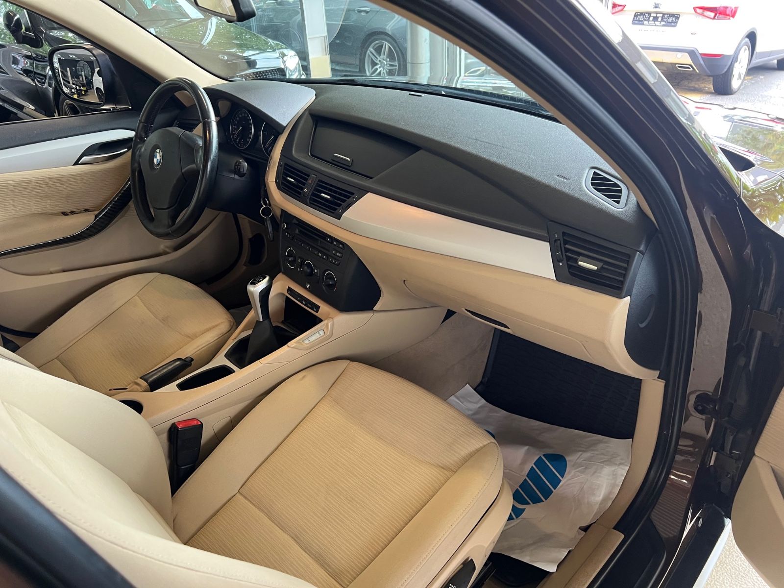 Fahrzeugabbildung BMW X1 xDrive 18 d 4x4 *MARAKESHBRAUN*