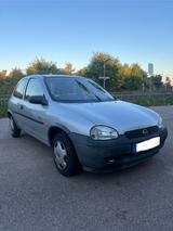 Opel Corsa 1.0 12V Eco Eco - Opel Corsa aus 1998: 1.0