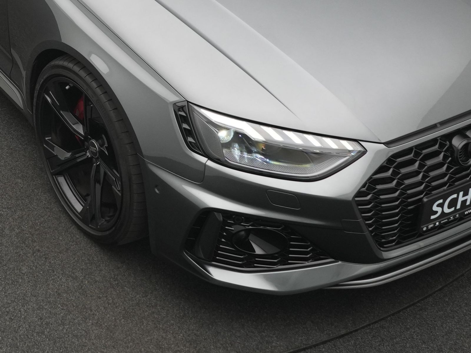 Audi RS4 - Bild 17