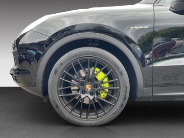 Porsche Cayenne - 8