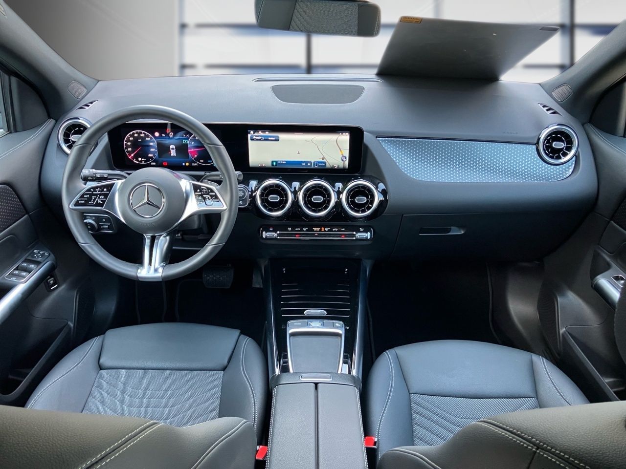 Fahrzeugabbildung Mercedes-Benz GLA 200 Progressive Totw+Kamera+CarPlay+LED+MBUX