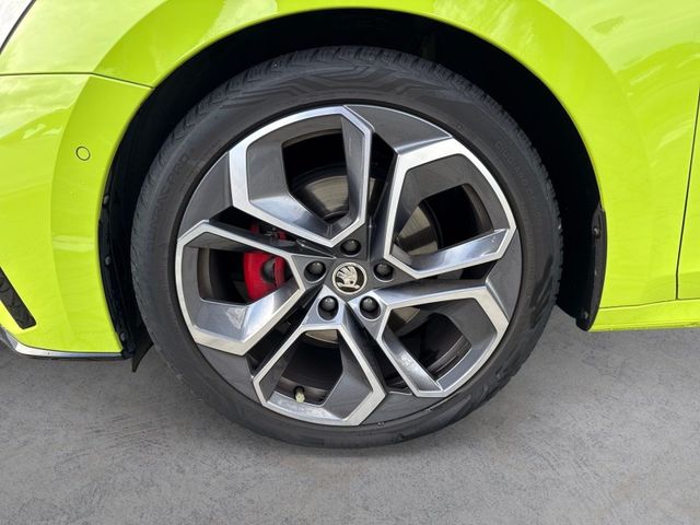 Octavia Combi RS PLUS MATRIXLED+HUD+AHK+KAM